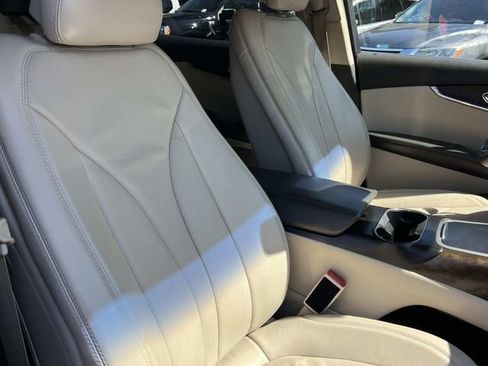 Used 2016 Lincoln MKX Reserve w/ Climate Package image 25