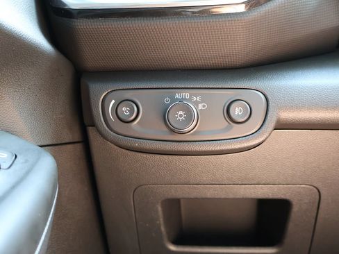 Used 2023 Chevrolet TrailBlazer LT w/ Convenience Package FWD image 29