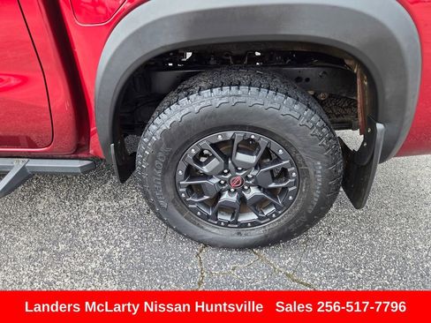 Used 2022 Nissan Frontier PRO-4X w/ Pro-4X Premium Package AWD/4WD image 12
