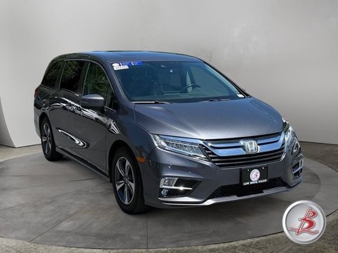 Used 2020 Honda Odyssey Touring image 1