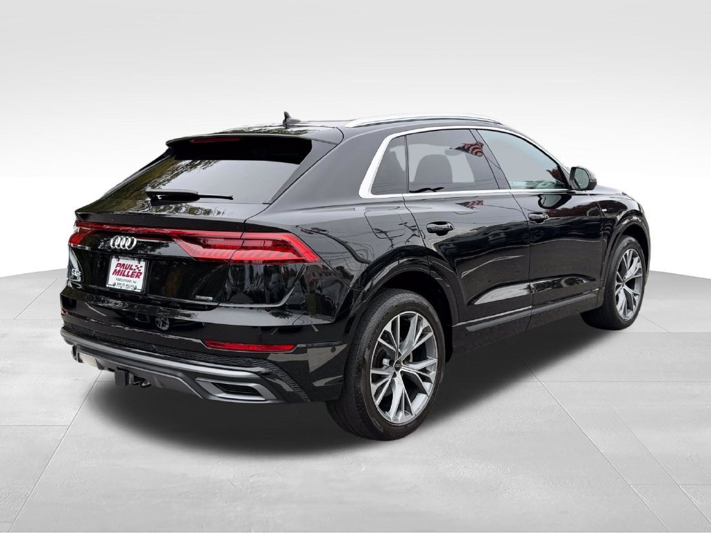 Used 2023 Audi Q8 Premium Plus AWD/4WD image 7