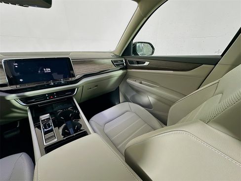 New 2026 Volkswagen Atlas SEL image 24