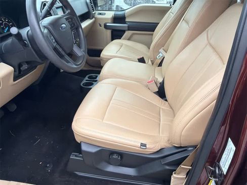 Used 2015 Ford F150 XLT image 10