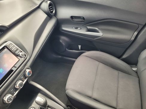 Used 2023 Nissan Kicks S image 11