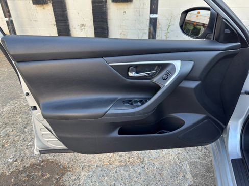Used 2018 Nissan Altima 2.5 SV w/ 2.5 SV Technology Package FWD image 40