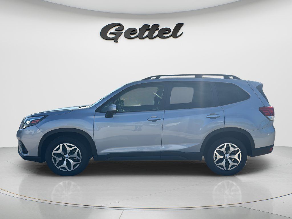 Used 2023 Subaru Forester Premium AWD/4WD image 8