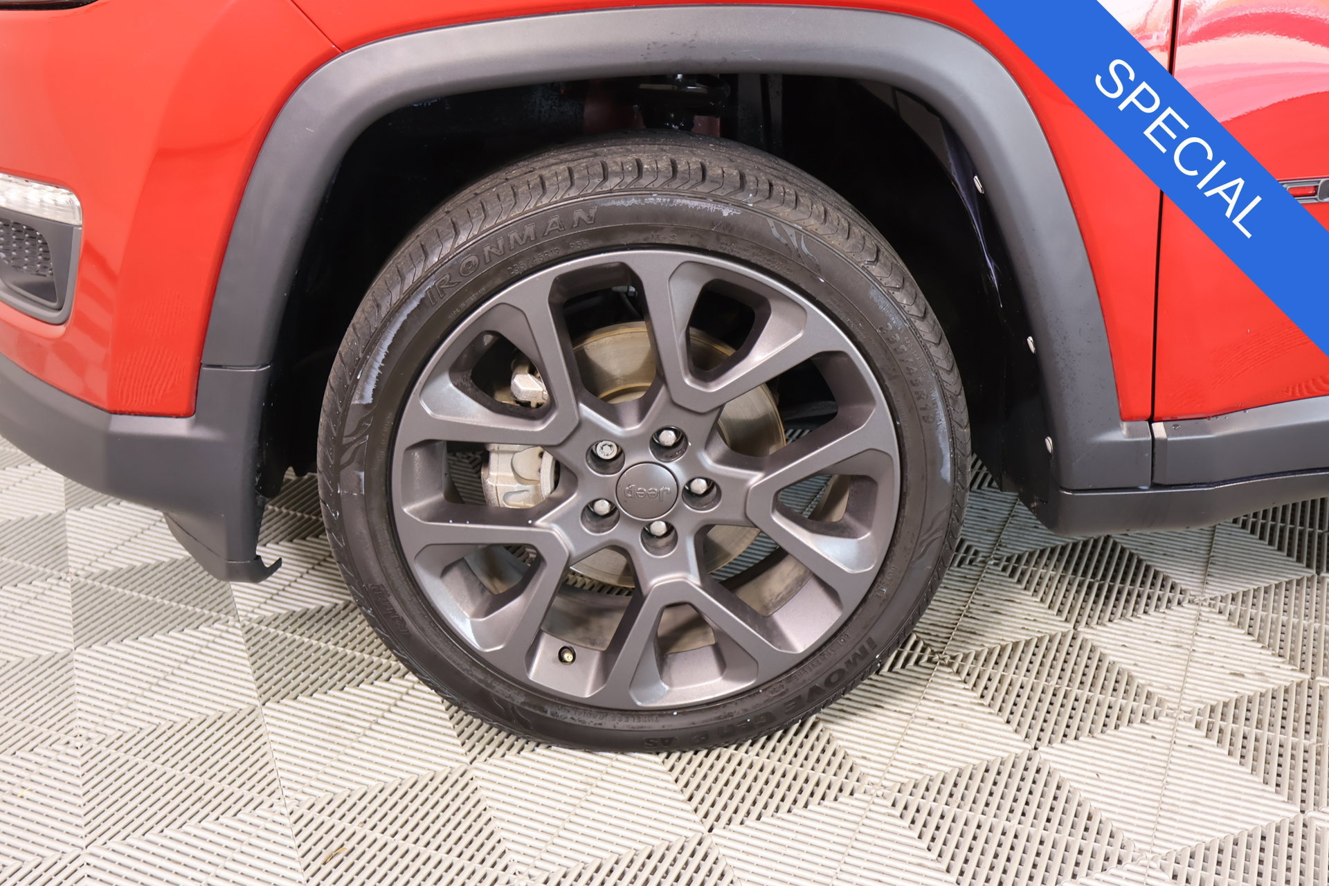Used 2021 Jeep Compass Latitude FWD image 18