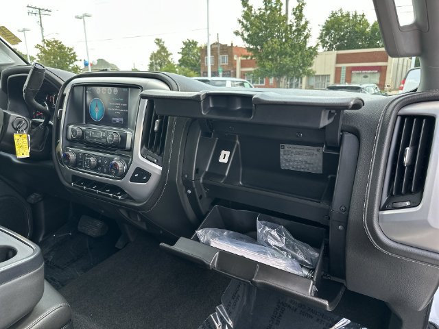 Certified 2018 GMC Sierra 2500 SLT w/ Snow Plow Prep Package AWD/4WD image 30