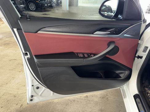 Certified 2024 BMW X3 xDrive30i w/ Premium Package image 17