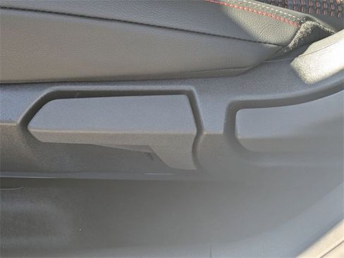 New 2026 Nissan Kicks SR image 15