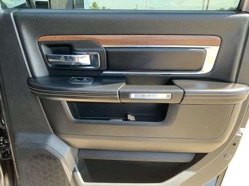Used 2013 RAM 2500 Laramie w/ Convenience Group AWD/4WD image 16