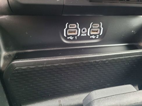 Used 2024 RAM 1500 Laramie image 21