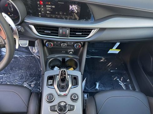 New 2025 Alfa Romeo Stelvio Sprint image 14