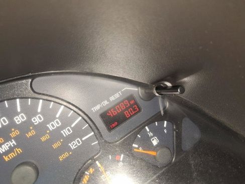 Used 2000 Pontiac Firebird Coupe image 2