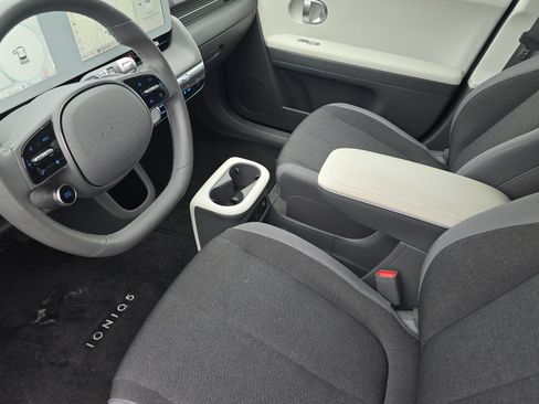 Used 2024 Hyundai Ioniq 5 SEL RWD image 9