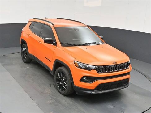 New 2026 Jeep Compass Latitude image 35