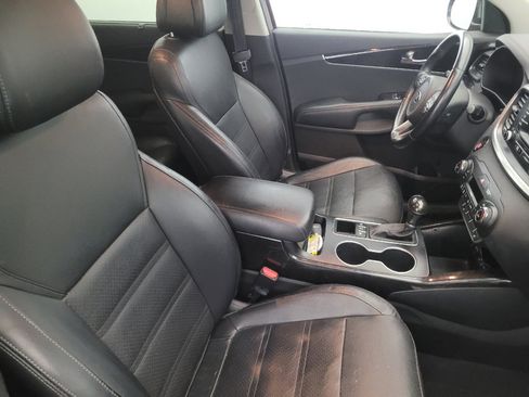 Used 2016 Kia Sorento EX w/ EX Premium Package image 21
