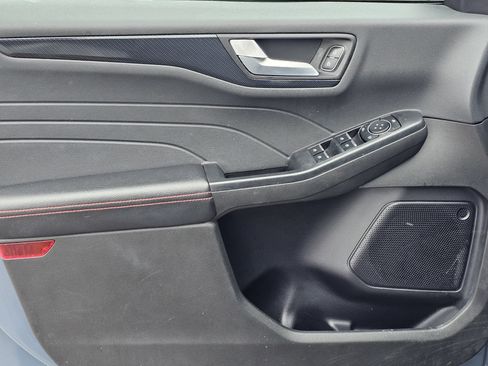 Used 2024 Ford Escape ST-Line image 14