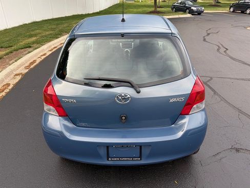 Used 2009 Toyota Yaris 4-Door Hatchback FWD image 9