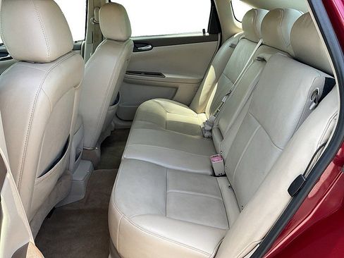 Used 2008 Chevrolet Impala LT w/ Luxury Edition Package FWD image 12