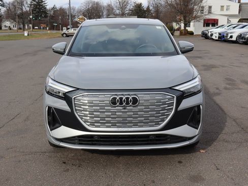 Used 2023 Audi Q4 e-tron Premium Plus w/ Premium Plus image 2