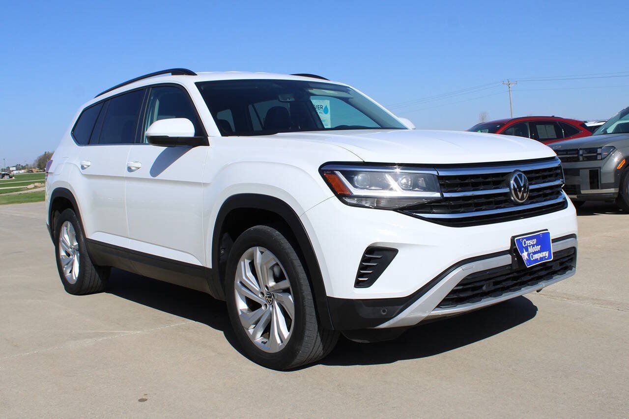Used 2021 Volkswagen Atlas SE w/ Towing Package FWD image 3