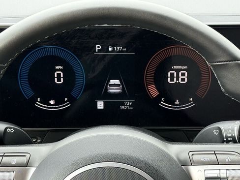 Used 2025 Hyundai Kona SEL image 23