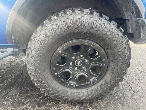 Used 2021 Ford Bronco First Edition AWD/4WD image 12