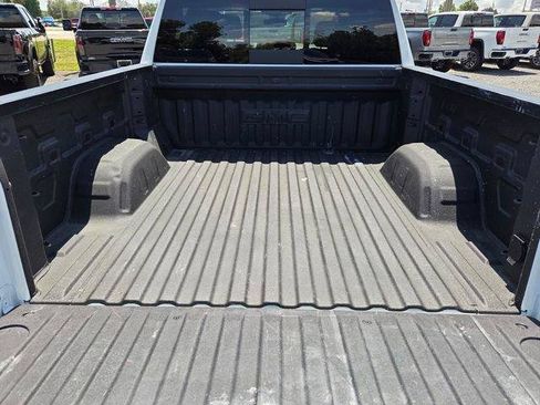 Certified 2026 GMC Sierra 1500 SLE w/ Preferred Package AWD/4WD image 16