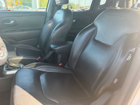 Used 2020 Jeep Renegade Altitude AWD/4WD image 69