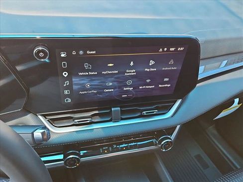 New 2027 Chevrolet Equinox LT w/ Safety and Technology Package FWD image 12