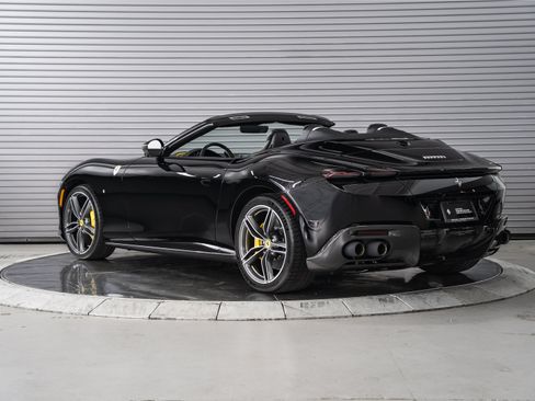 Used 2025 Ferrari Roma Spider RWD image 3