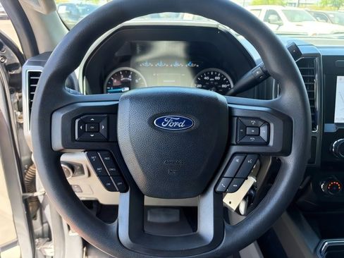 Used 2022 Ford F350 XLT w/ XLT Premium Package AWD/4WD image 14