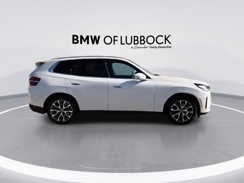 Used 2025 BMW X3 xDrive30i image 2