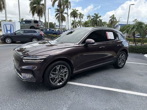 Used 2023 Genesis GV70 2.5T w/ Advanced Package AWD/4WD image 4