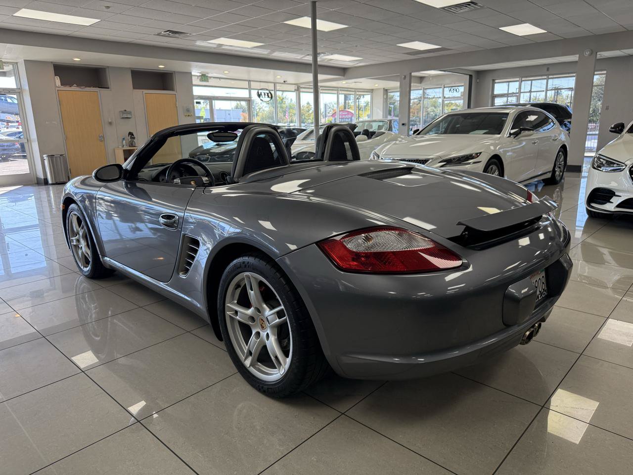Used 2005 Porsche Boxster S RWD image 2