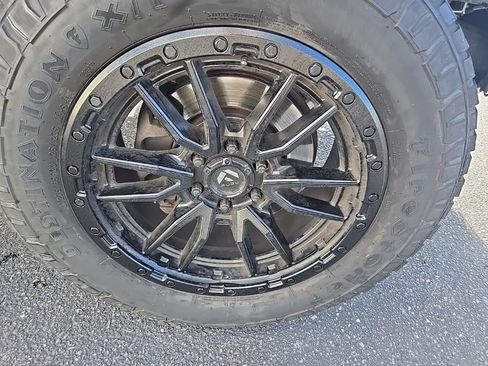 Used 2019 Ford F150 Raptor w/ Equipment Group 802A Luxury image 37