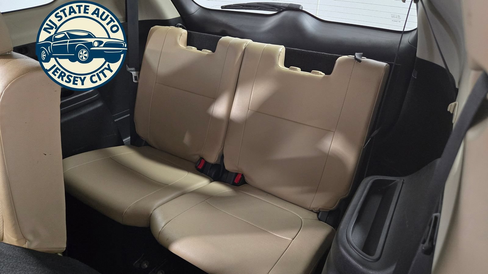 Used 2016 Mitsubishi Outlander SEL AWD/4WD image 29