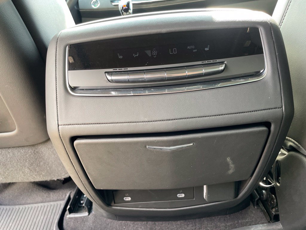 Used 2023 Cadillac Escalade Sport w/ LPO, ONYX Package AWD/4WD image 21