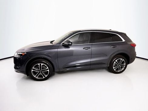 Certified 2025 Audi Q5 Premium w/ Convenience Package AWD/4WD image 8
