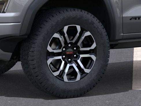 New 2026 GMC Canyon AT4 w/ AT4 Premium Package AWD/4WD image 11