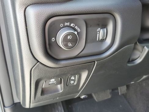 New 2026 RAM 1500 4x4 Crew Cab image 23