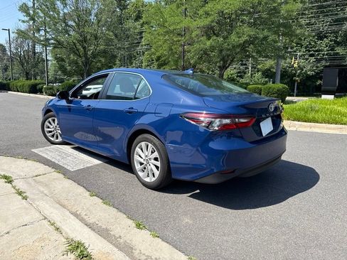 Used 2023 Toyota Camry LE FWD image 5