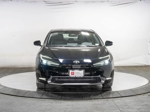 Certified 2023 Toyota Prius XLE FWD image 6