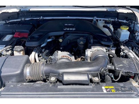 Used 2020 Jeep Gladiator Rubicon AWD/4WD image 12