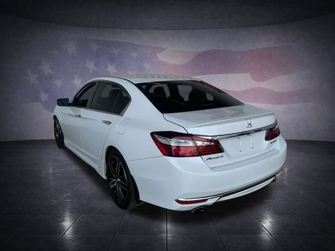 Used 2017 Honda Accord Sport image 3