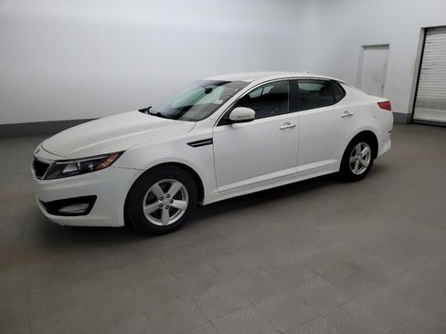 Used 2015 Kia Optima LX image 2