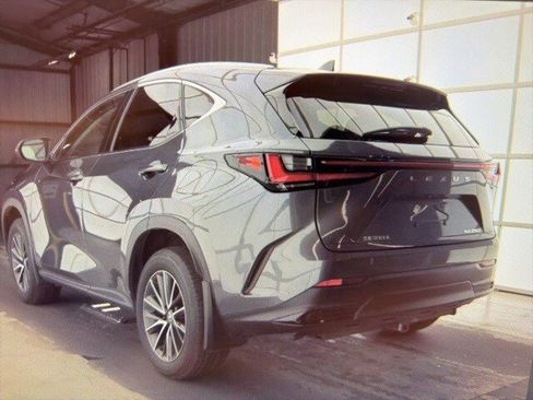 Used 2024 Lexus NX 250 FWD w/ Towing Package (2000 Lbs) image 4