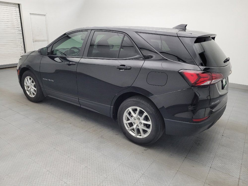 Used 2024 Chevrolet Equinox LS w/ LS Convenience Package FWD image 3