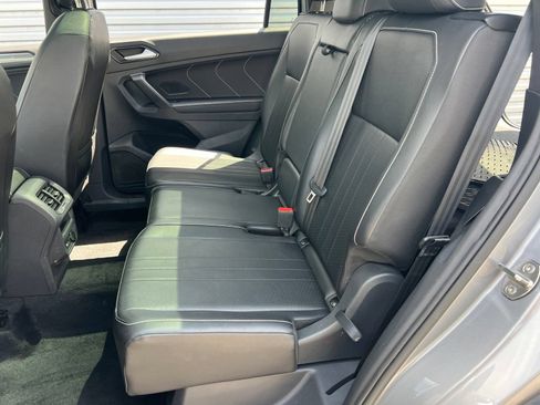 Certified 2024 Volkswagen Tiguan SE R-Line FWD image 28
